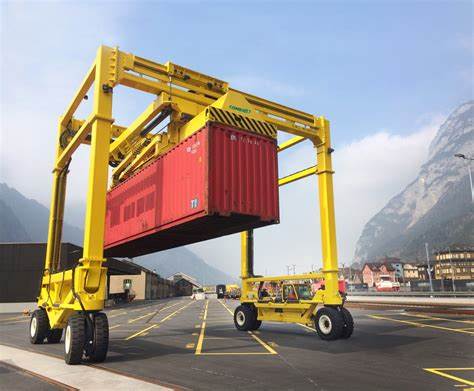 HCIC zorgt voor een revolutie in de containerbehandeling met zijn ultramoderne hydraulische systeem voor het heffen van containers