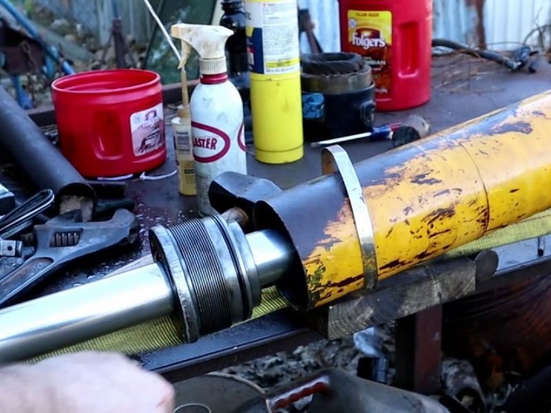 Hydraulische cilinders opnieuw opbouwen of vervangen, wat is beter?